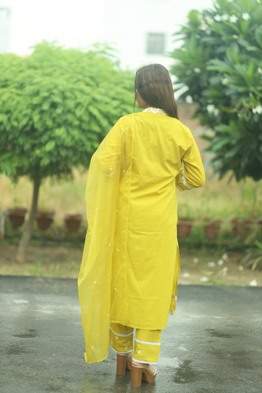 Elegant Cotton Straight Kurta Set with Tissue Dupatta – Three Piece