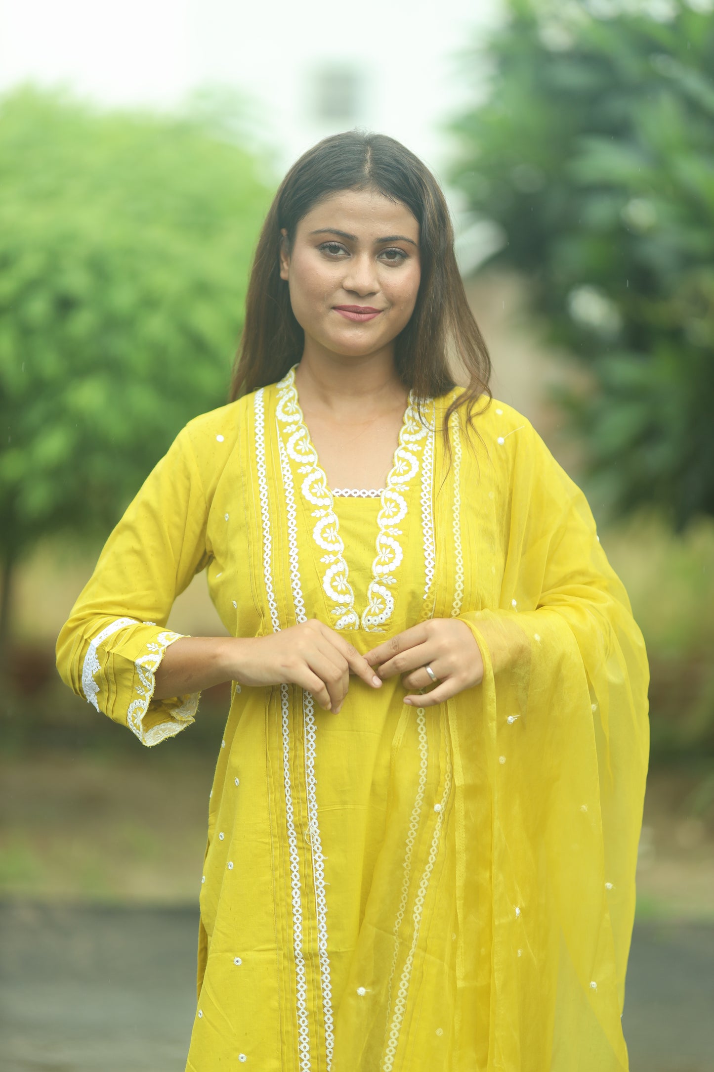 Elegant Cotton Straight Kurta Set with Tissue Dupatta – Three Piece