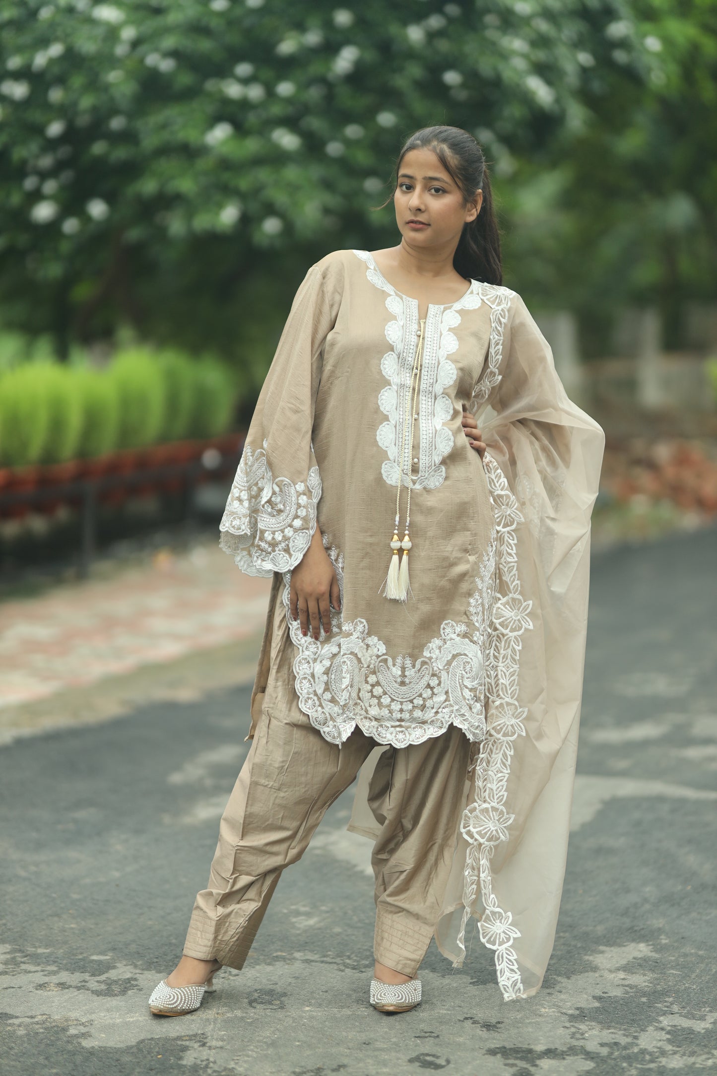Shimmer Fabric Three-Piece Set with Bell Bottom Sleeves & U-Shape Pattern